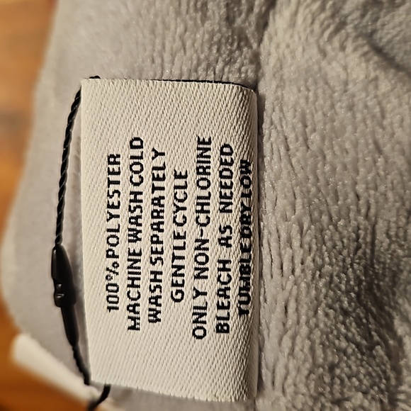 Vera Bradley penguin infinity scarf - Picture 4 of 4